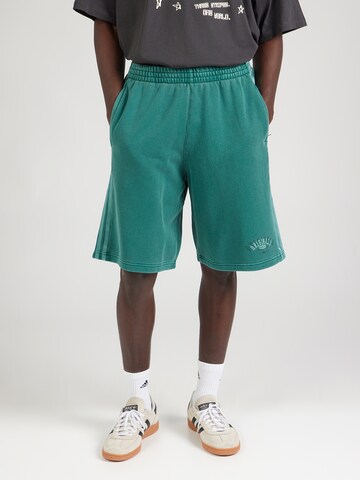 Loosefit Pantalon ADIDAS ORIGINALS en vert : devant