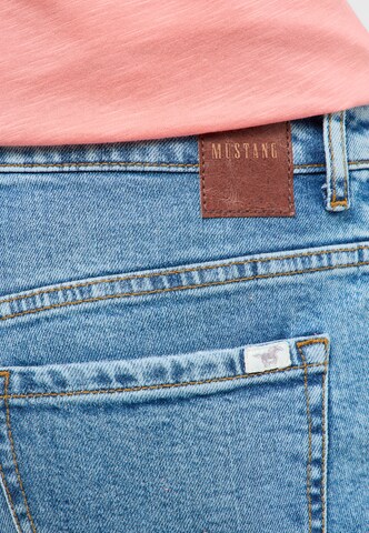 MUSTANG Regular Jeans 'Charlotte' in Blau
