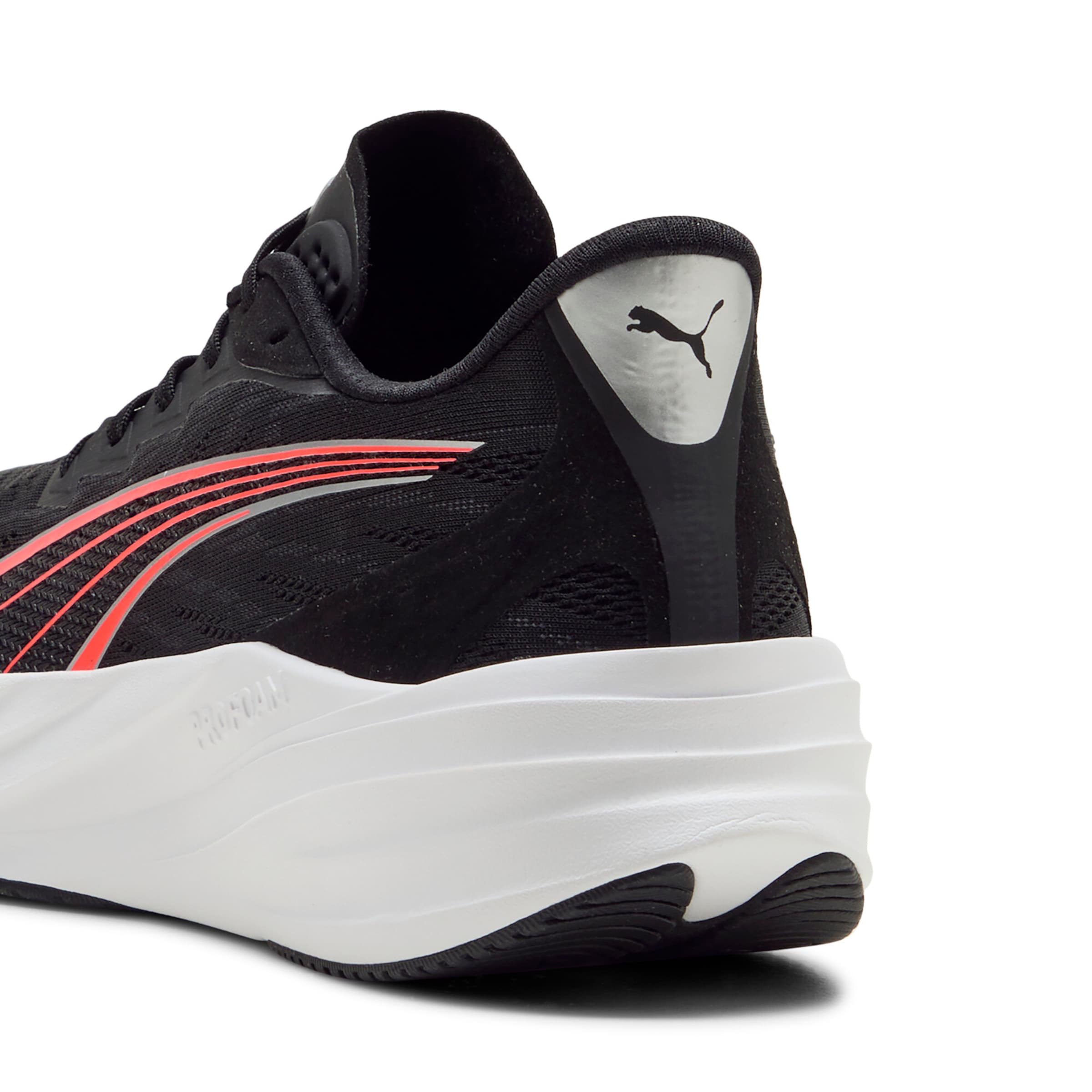 PUMA Laufschuh 'Darter Pro 2' in Schwarz