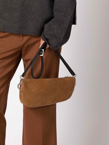 BREE - Mala de ombro 'The Icons Verso' em castanho