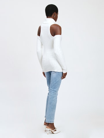Influencer Sweater in White