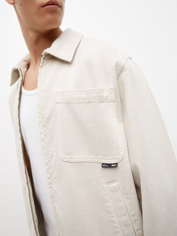 Pull&Bear Jacke in Weiß