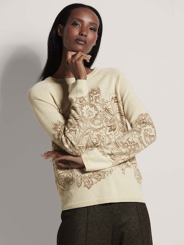 MADELEINE Pullover in Beige: Vorderseite