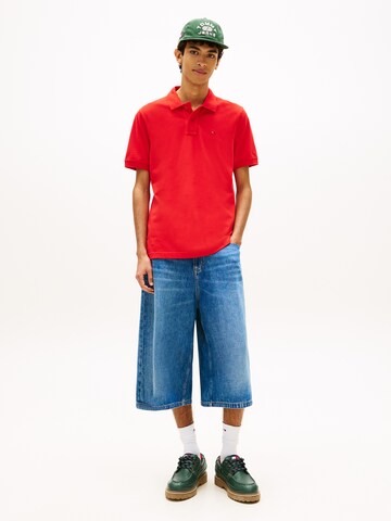 Tricou 'ESS' de la Tommy Jeans pe roșu