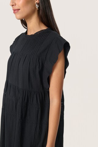 SOAKED IN LUXURY Kleid 'SLAmona' in Schwarz