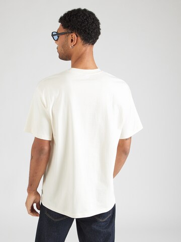 Iriedaily Тениска 'Smokin Van' в бяло