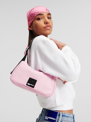 KARL LAGERFELD JEANS Чанта за през рамо 'Urban' в розово: отпред