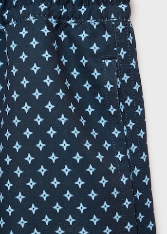 MANGO MAN Badeshorts 'Geo' in Blau