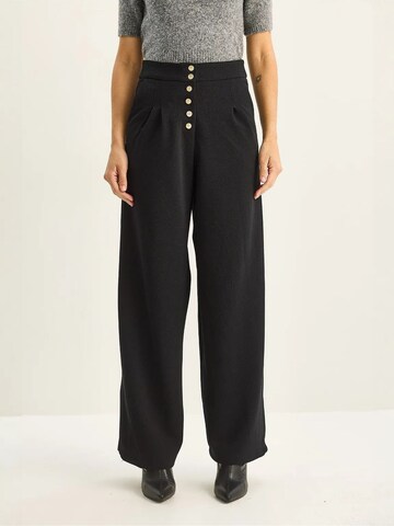 Bianco Lucci Wide leg Bandplooibroek in Zwart: voorkant