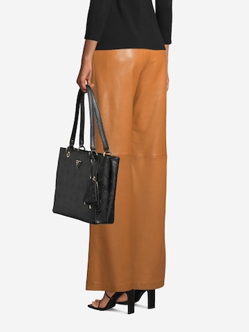 GUESS Nakupovalna torba 'Jena Noel' | črna barva