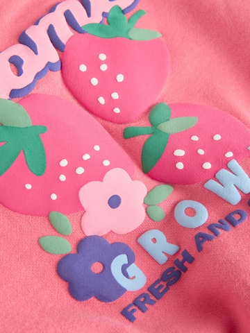 sarkans Next Komplekts