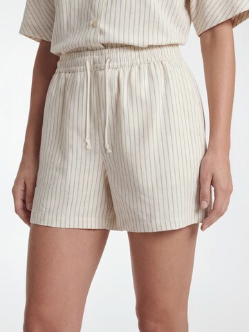 Loosefit Pantaloni di AMALY in beige