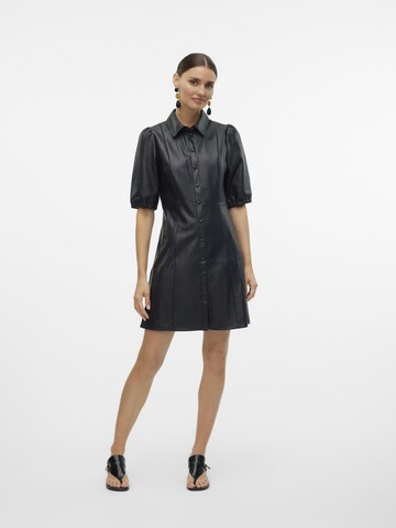 Robe-chemise 'SIGGI ' VERO MODA en noir