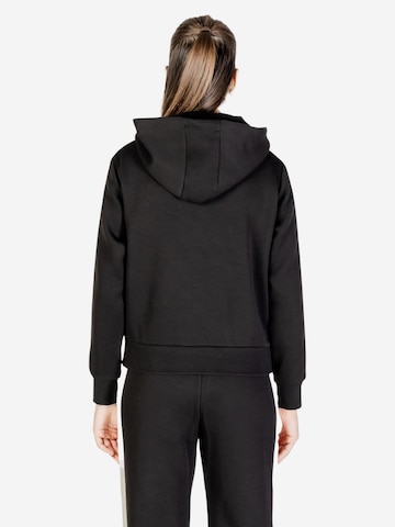 GUESS - Ropa para correr 'MARYELLA V5YQ00 KB3P2' en negro