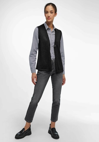 Peter Hahn Vest in Black