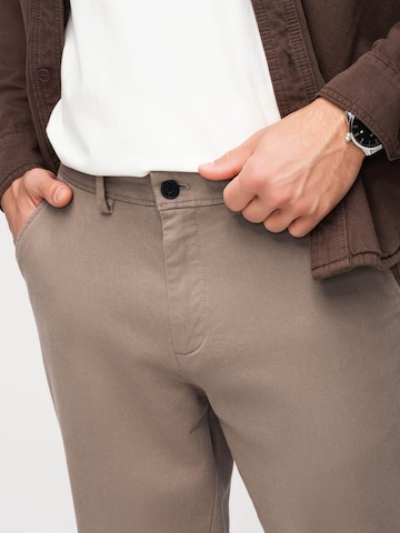 Ombre Regular Chino trousers in Grey