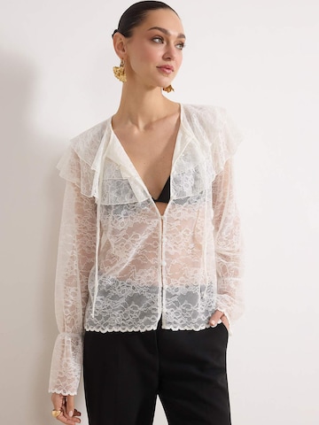 Trendyol - Blusa em branco: frente