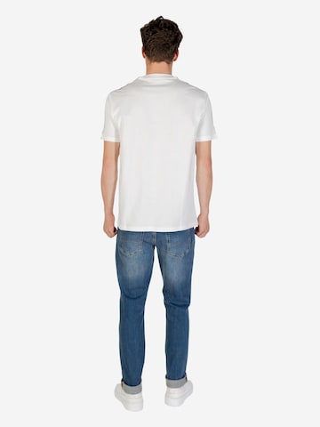 Maglietta 'XM001283 AF10361' di ARMANI EXCHANGE in bianco