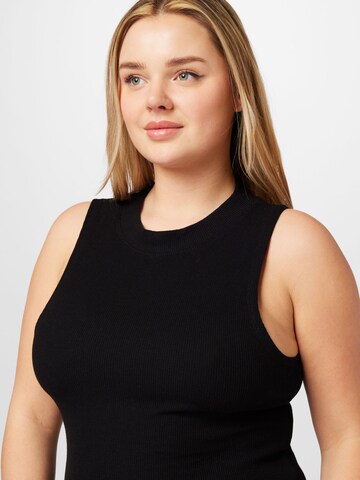 Cotton On Curve Top 'JONES' in Black