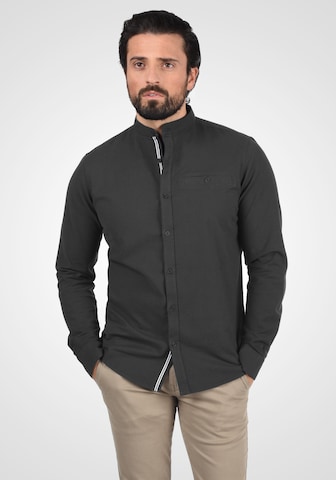 !Solid Slim fit Button Up Shirt in Grey: front