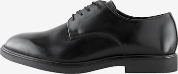 NextCipele na vezanje - crna boja: prednji dio