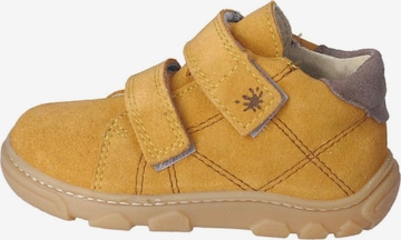 Chaussure basse Pepino en jaune