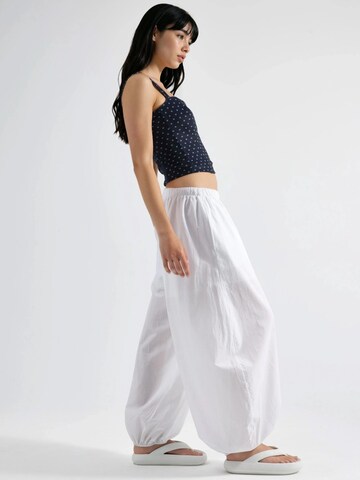 Busem Barrel Pants in White
