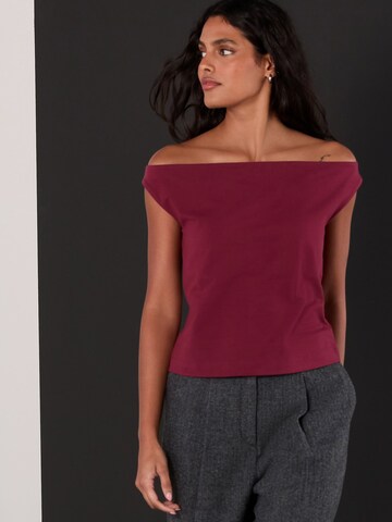 Next Top in Rot: Vorderseite