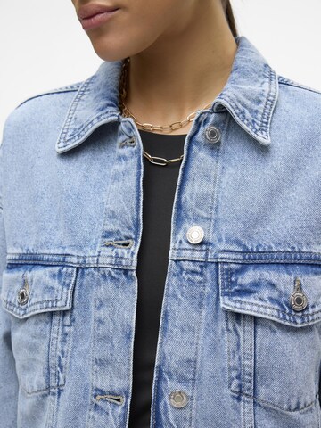 Veste mi-saison 'Donnie' VERO MODA en bleu