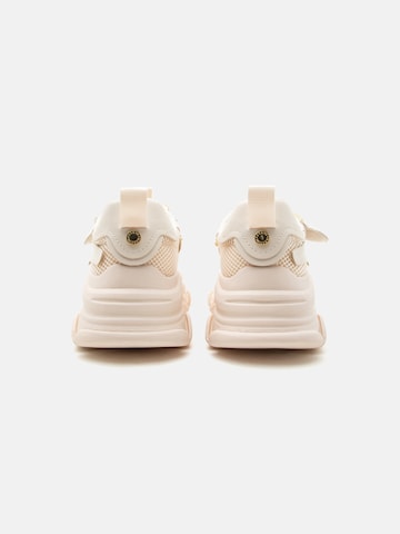 STEVE MADDEN Sneakersy niskie 'Possession-HE' w kolorze biały