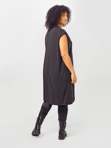 Urban Classics Kleid in Schwarz