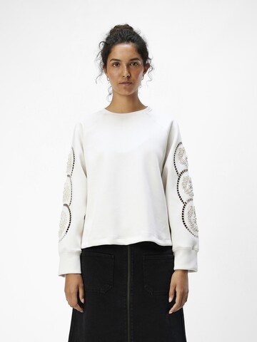 OBJECT Sweatshirt 'OBJDorina' in White: front