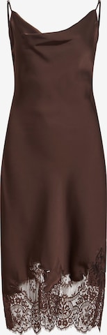 Robe de soirée 'VISAbel' VILA en marron : devant