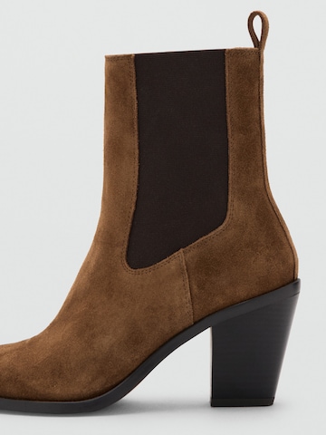 MANGO Chelsea csizmák 'Toba' - barna