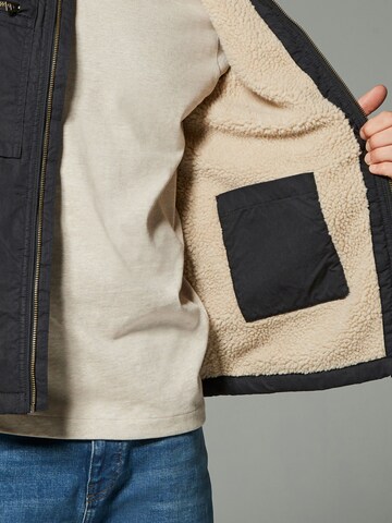 Next Jacke in Schwarz