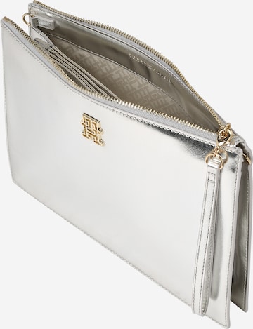 TOMMY HILFIGER Clutch in Silber