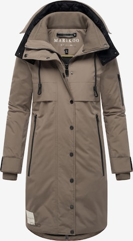 Manteau d’hiver 'Anoukaa 16' MARIKOO en marron : devant