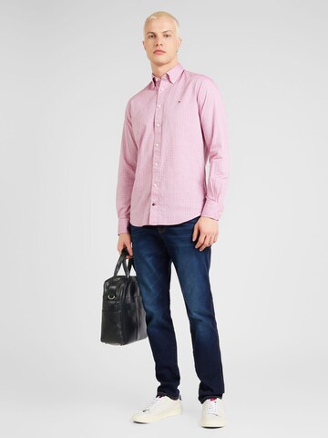 Regular fit Camicia di TOMMY HILFIGER in rosa