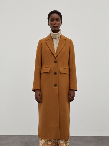 EDITED Between-Seasons Coat 'Airin' in Brown: front