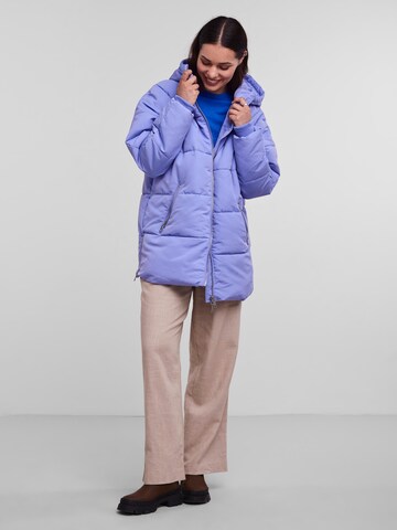 YAS Winterjas in Lila