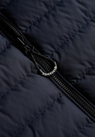 Veste d’hiver 'Fuji' Superdry en bleu