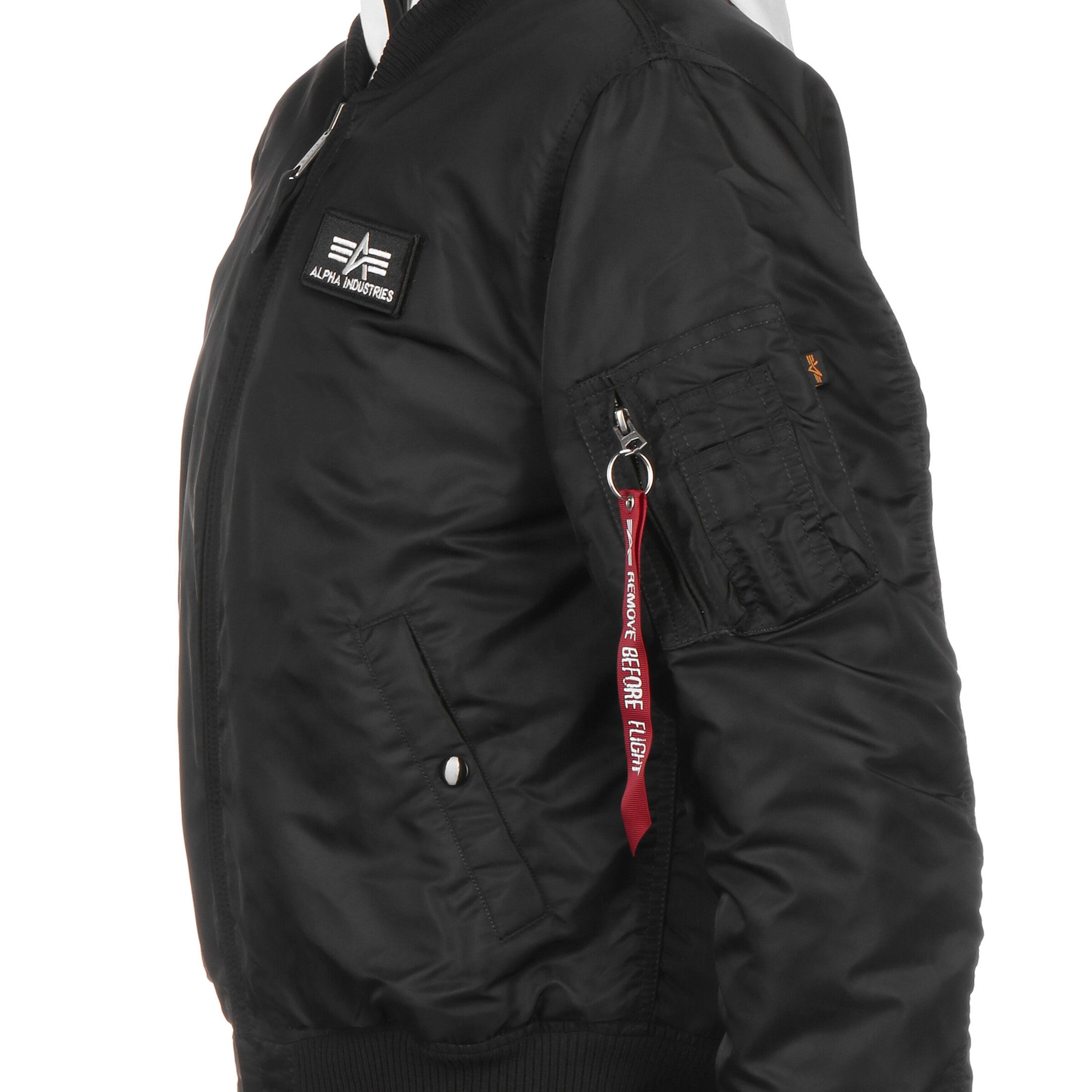 ALPHA INDUSTRIES Overgangsjakke i sort