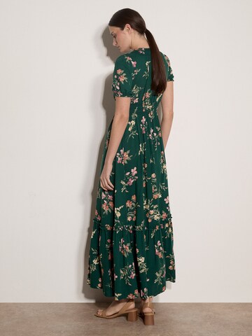 Apricot Watercolour Floral Maxi Dress ' ' in Grün