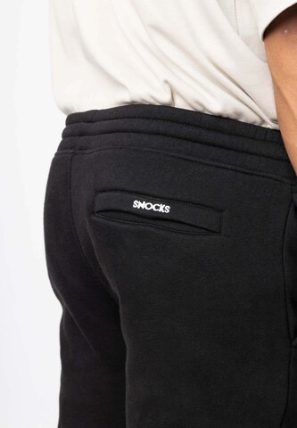 Effilé Pantalon SNOCKS en noir