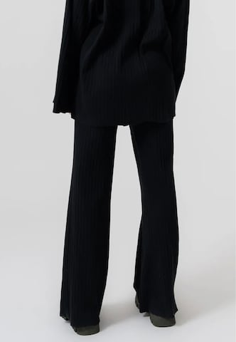 OH APRIL Flared Trousers 'Lyle' in Black