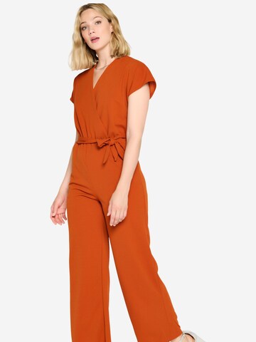 Tuta jumpsuit di LolaLiza in marrone