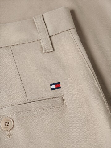 TOMMY HILFIGER Regular Shorts in Beige