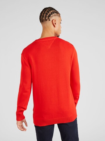 Tommy Jeans Sweater 'ESSENTIALS' in Red