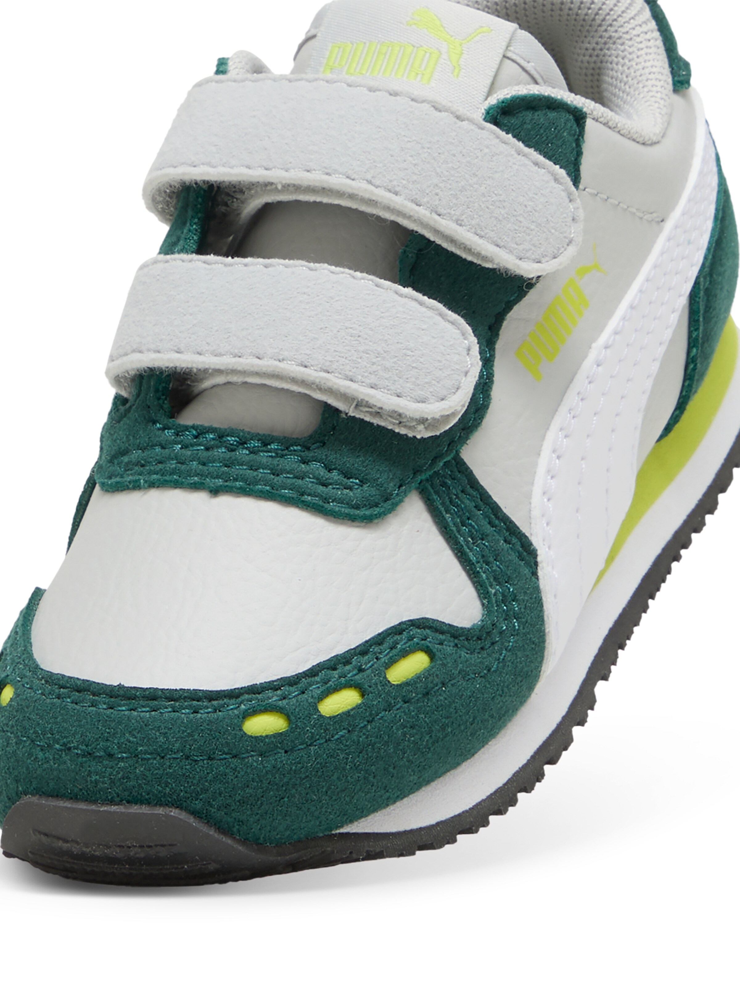 Sneaker 'Cabana Racer' de la PUMA pe gri