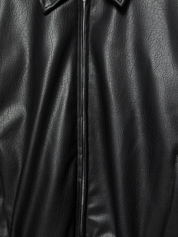 Pull&Bear Tussenjas in Zwart